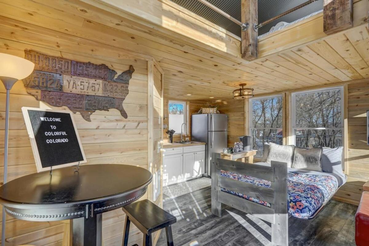 Red Rock Treehouse Unique In Old Colorado City コロラドスプリングス エクステリア 写真