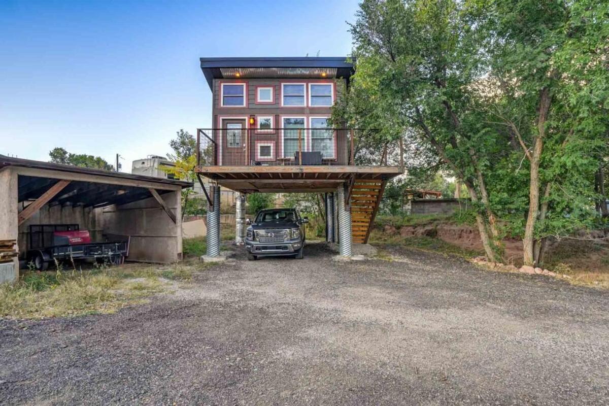 Red Rock Treehouse Unique In Old Colorado City コロラドスプリングス エクステリア 写真